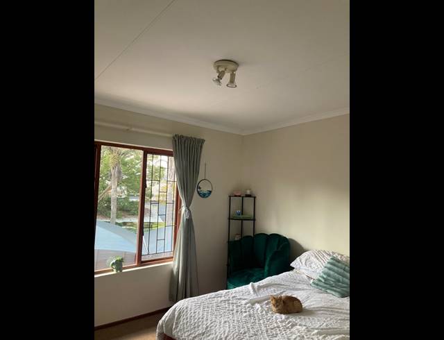 2 bed property to rent in LINDEN